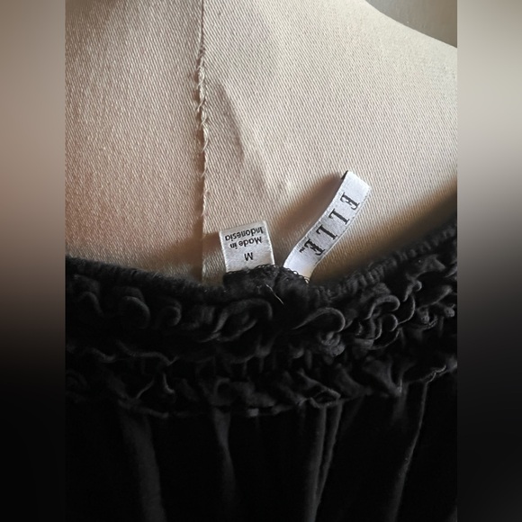 Elle Collection Top - Picture 3 of 3